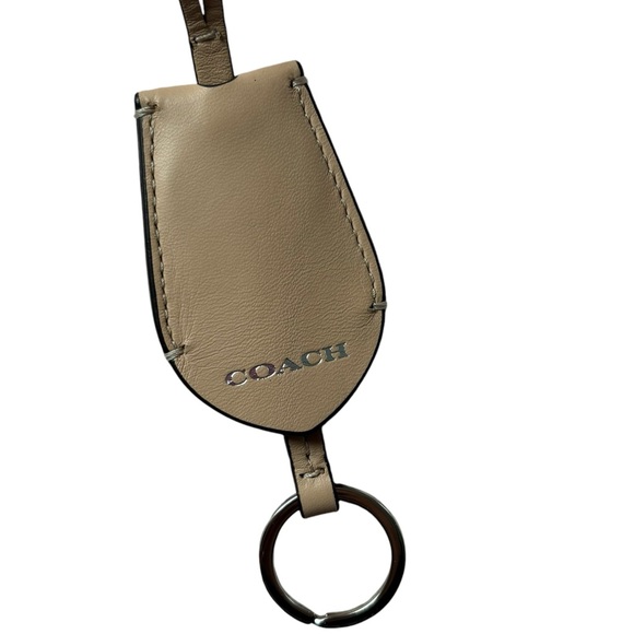 COACH leather bag 👜 key tag charm ! - Picture 3 of 3
